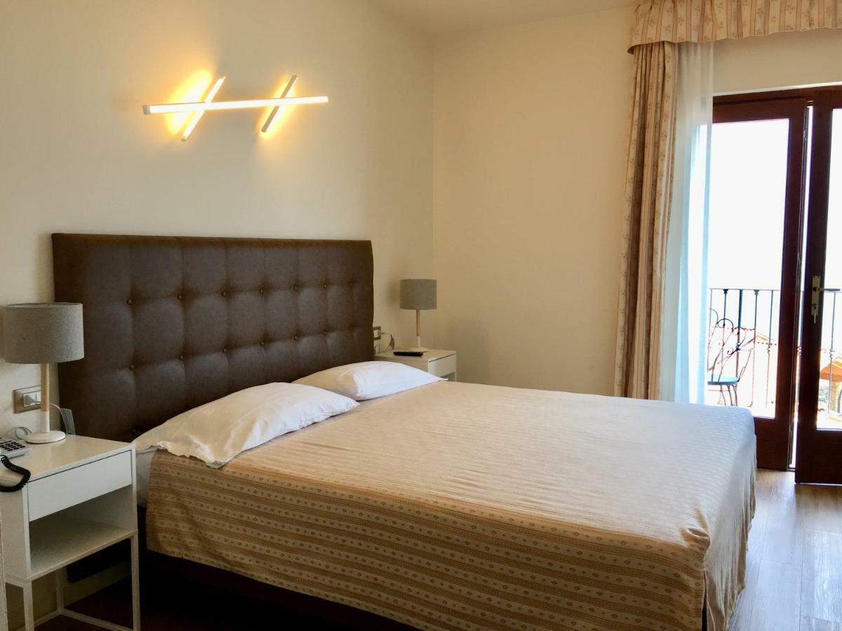Villa Belvedere Hotel Limone sul Garda Exterior photo